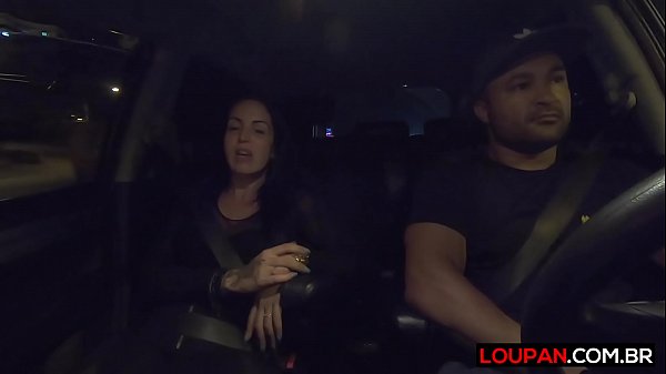 SAFADA engolindo gozo no carro | Carona Erotica | Elisa Sanches | Loupan Produções